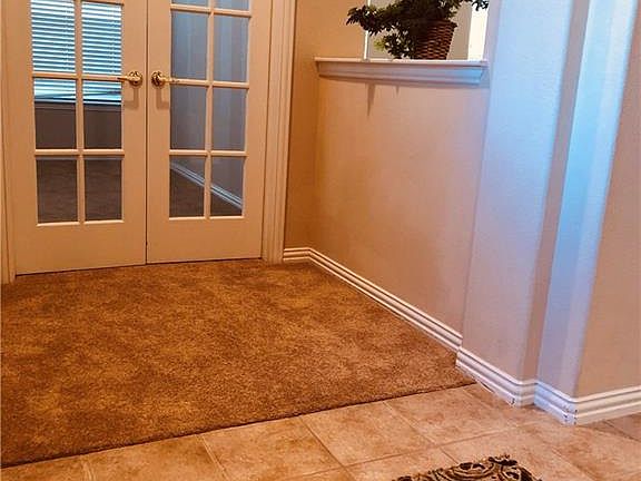 3rd image of 2636 Creekway Dr