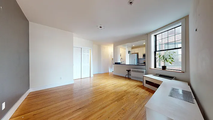 Rented by Bond New York | media 4