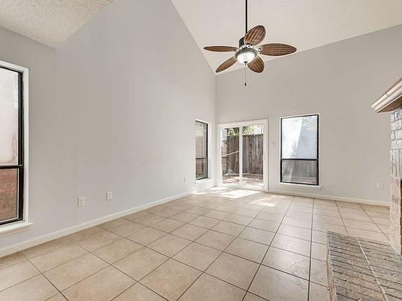 3rd image of 3622 Corona Dr