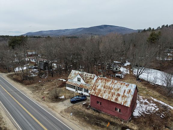 4th image of 1443 Main Street