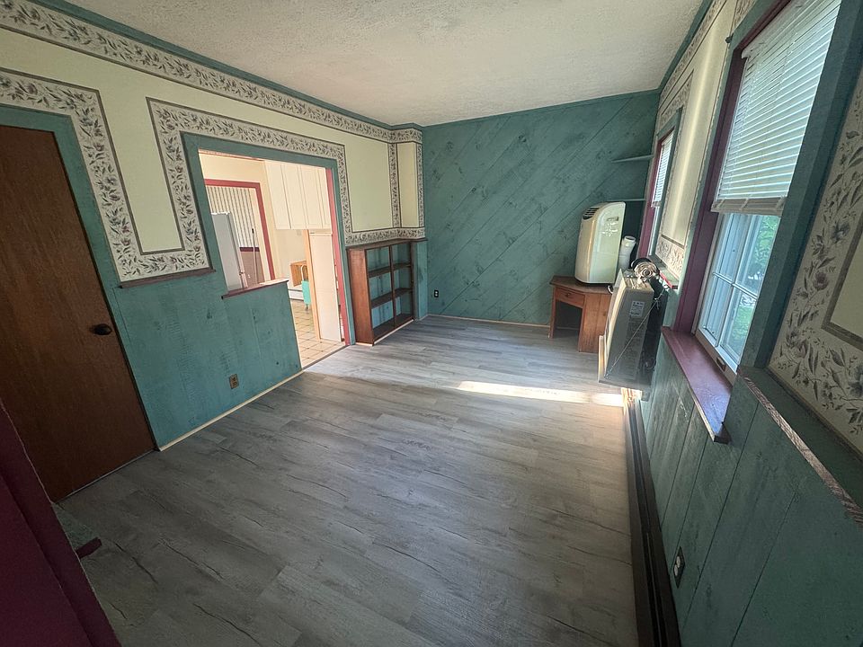 1st image of 4 Booker St #1