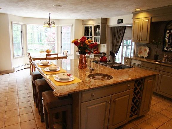 Kitchen and Eating Area