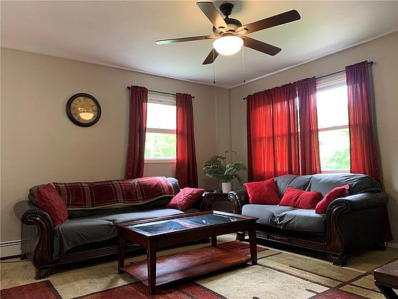 5th image of 721 Pineview Dr