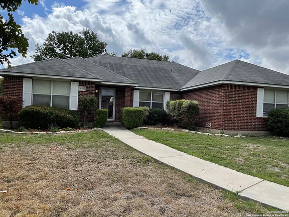 2nd image of 849 Crown Circle