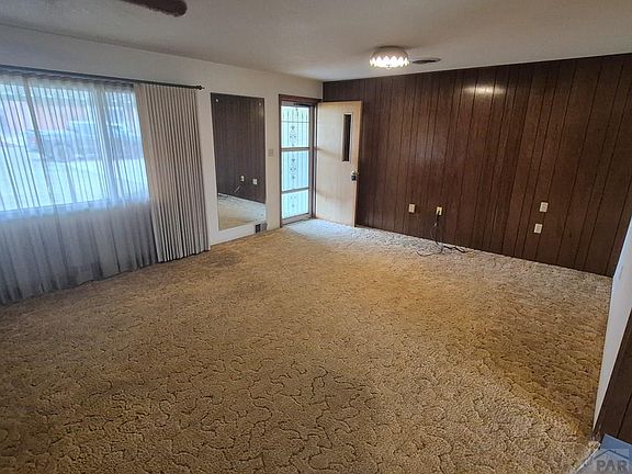 5th image of 515 Holly Ave