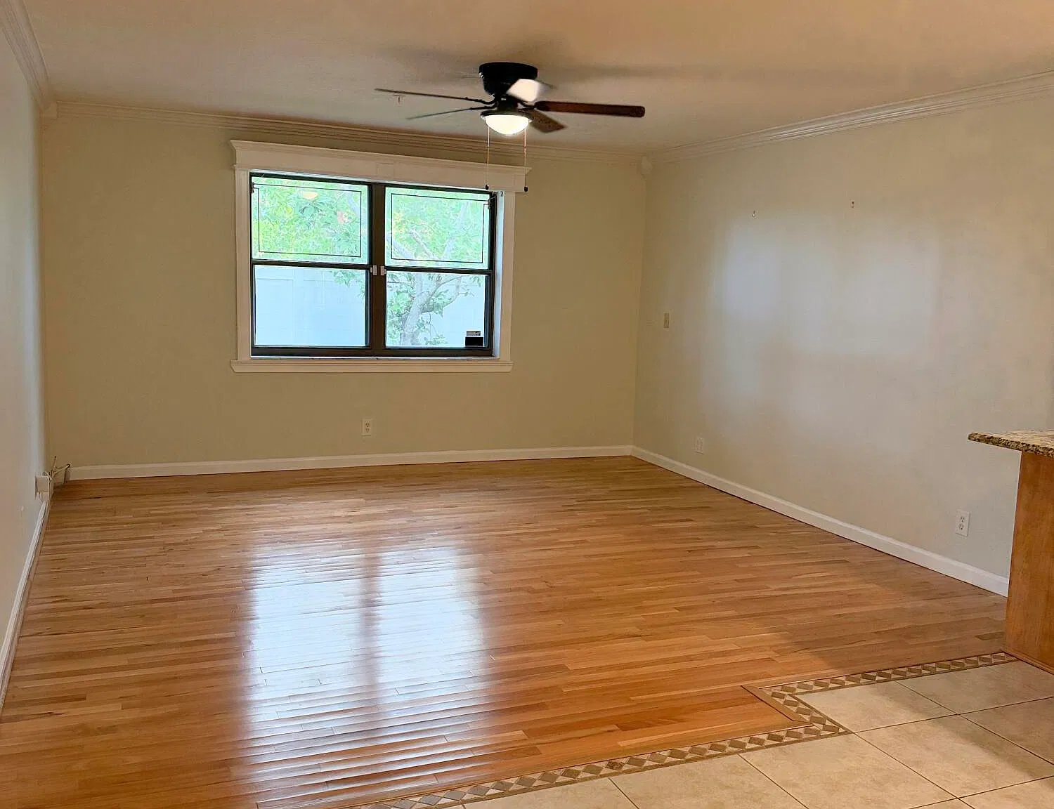 2 bed, 1.0 bath, 1100 sqft, $2,250 — Photo 2