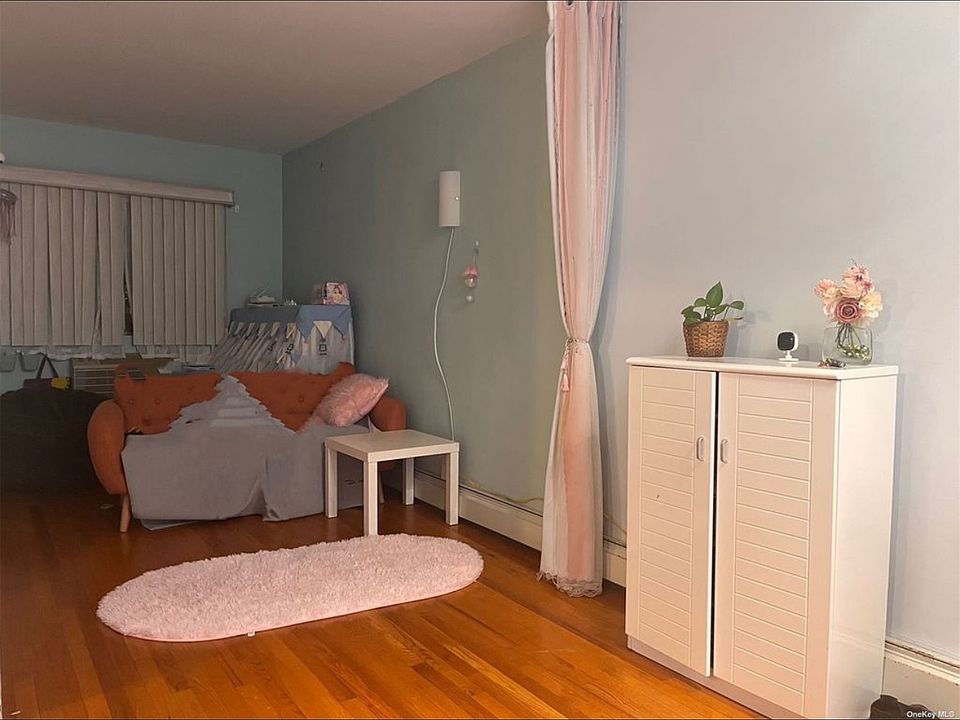 2nd image of 950 70th St APT 1