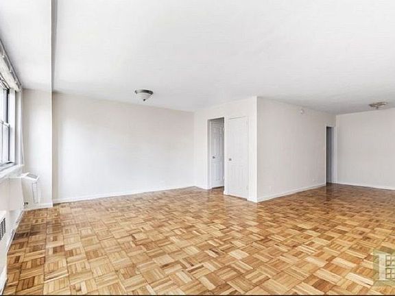 4th image of 201 E 19th St APT 8F