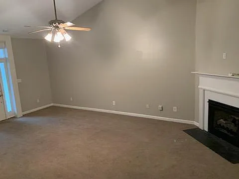 16 Honeytree Trl NE — Photo 3
