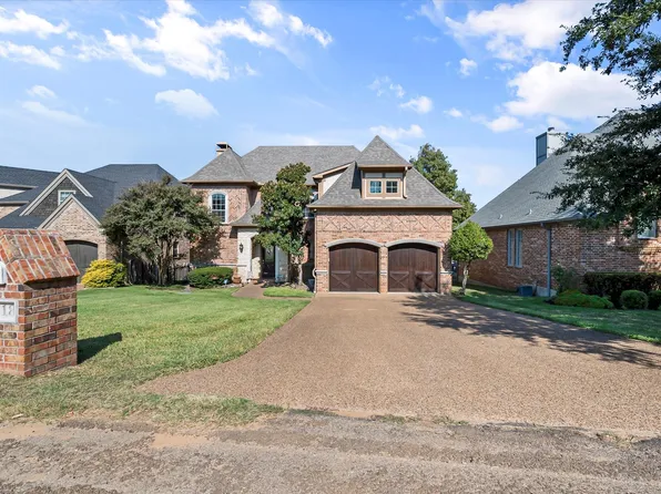 218 Hide A Way Dr, Mabank, TX 75156