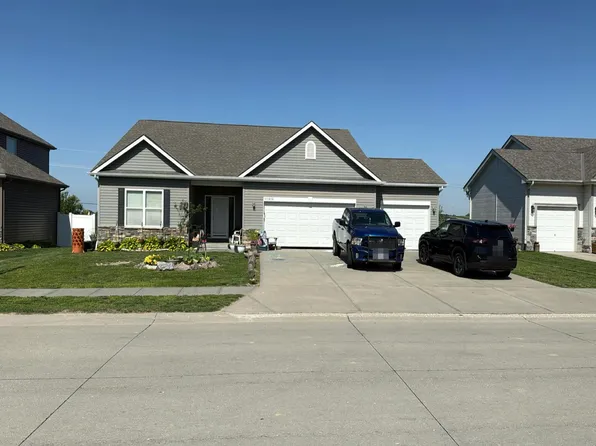 10816 S 215th St, Gretna, NE 68028