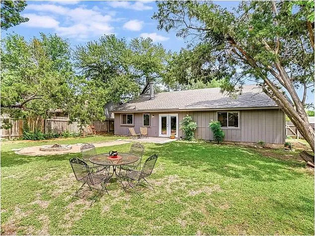 7104 Lunar Dr — Photo 16