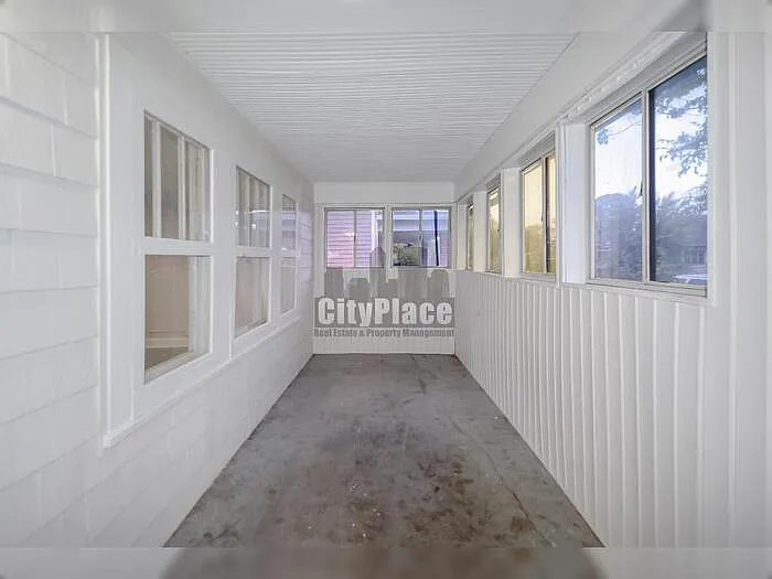 3 bed, 2.0 bath, 1344 sqft, $1,425 — Photo 4