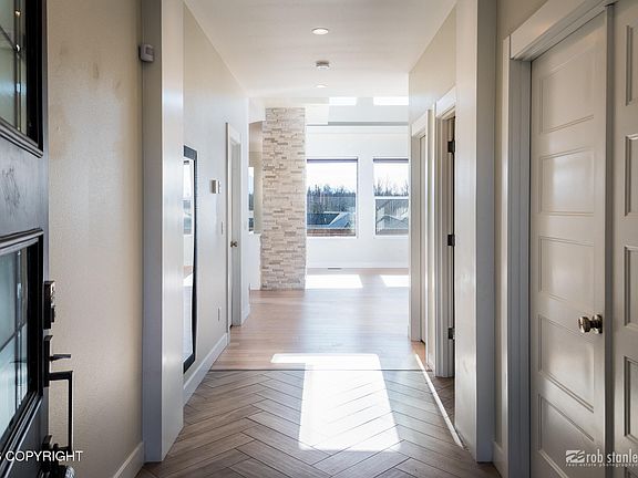 2nd image of 3030 E Sandman Cir