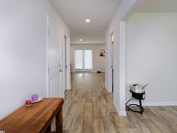 4th image of 20554 Chesapeake Dr