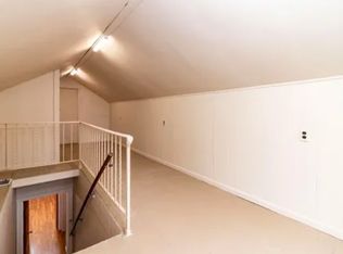 1107 McCord Rd, Valparaiso, IN 46383