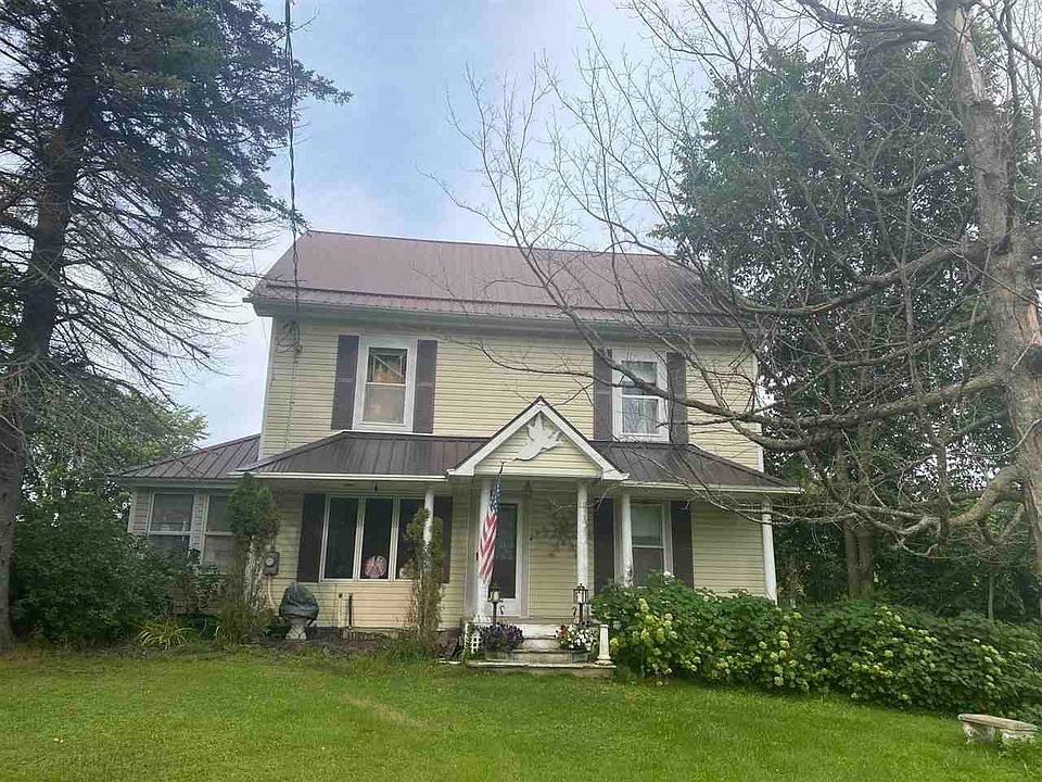 1st image of 129 Maple Avenue Spur