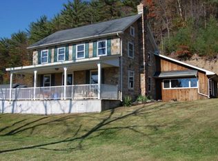 115 Honeysuckle Ln E, Lehighton, PA 18235