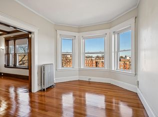 1384 Commonwealth, Allston, MA 02134