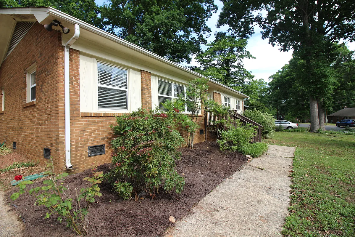 Building Photo - 3620 Havenwood Rd