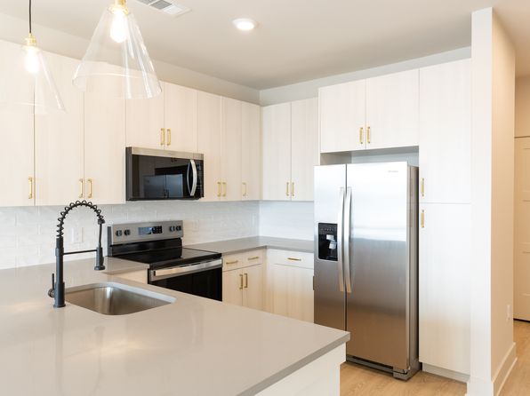 215 Reformation Pkwy #1206