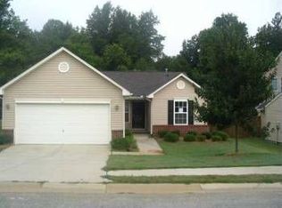 214 Garfield Ln, Simpsonville, SC 29681