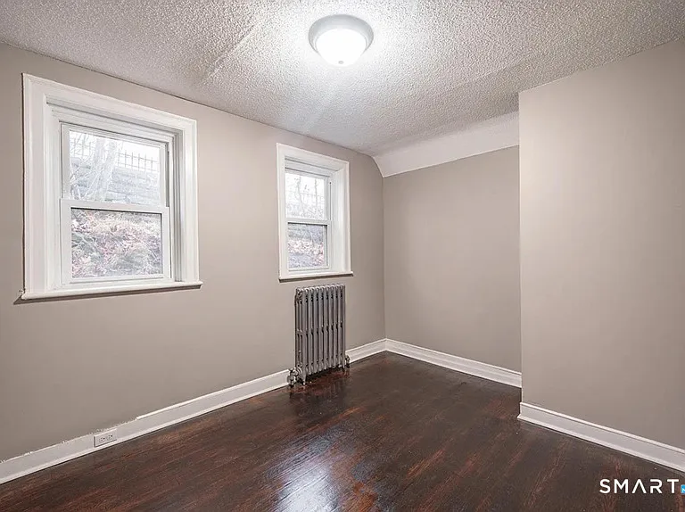 73 Silver St — Photo 20