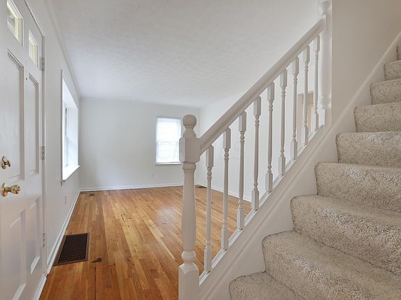 5th image of 221 Loveman Ave