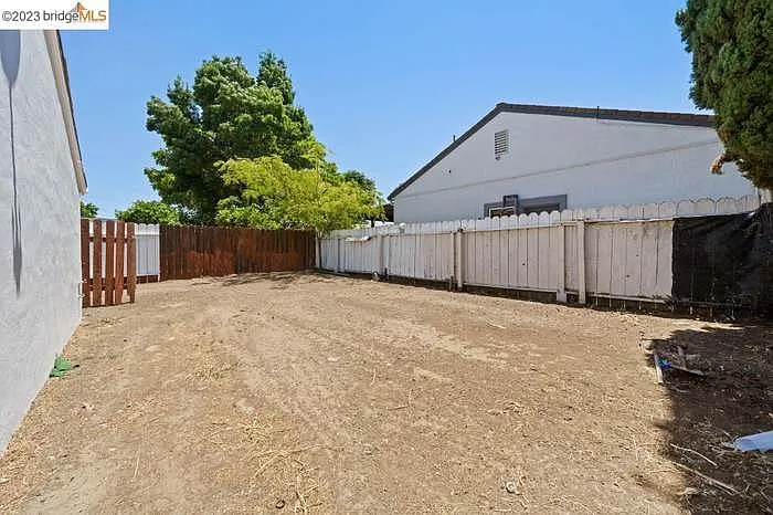 112 John Gildi Ave — Photo 4