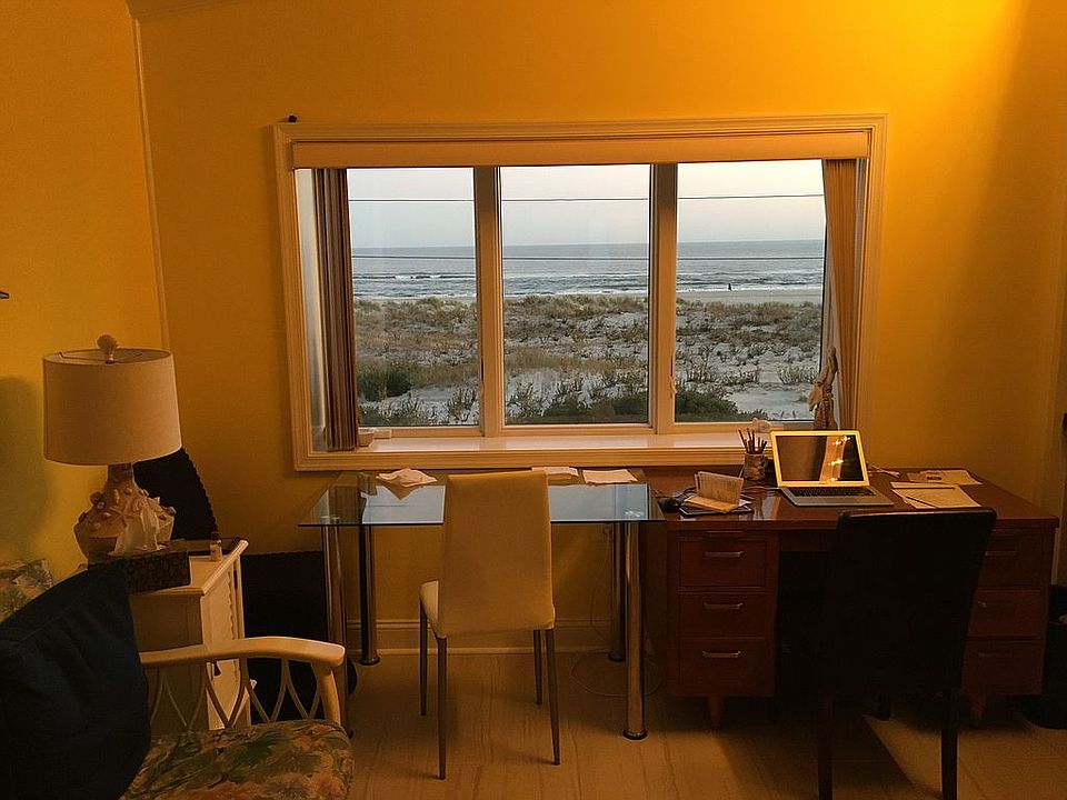2nd image of 1670 Boardwalk #1670-17