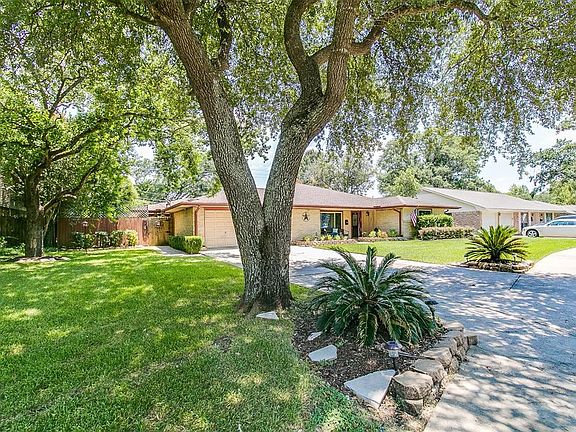 2nd image of 2107 Harper Dr