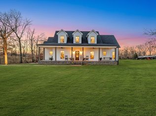 5574 Dowlen Rd, Cedar Hill, TN 37032