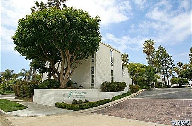 1st image of 761 Avocado Ave