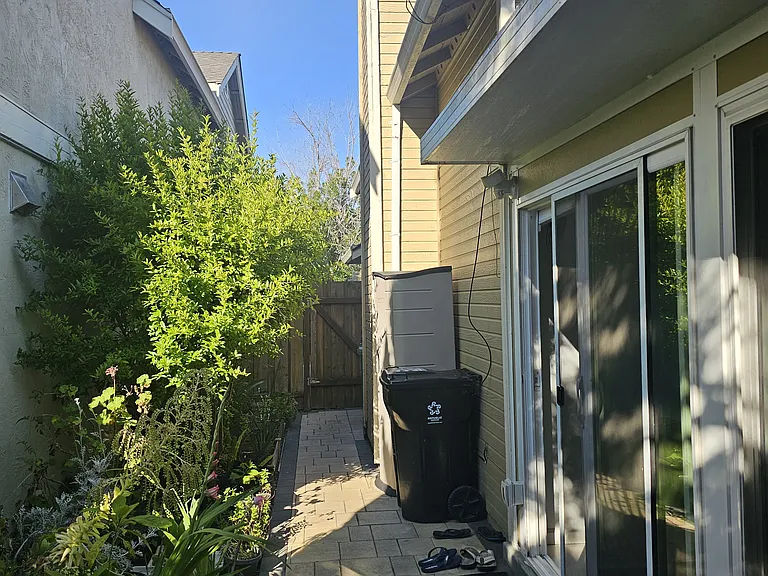 34515 Heathrow Ter — Photo 19