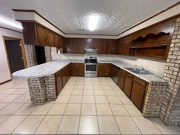 3rd image of 246 Guidry St