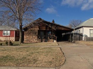 618 E 3rd St, Hoisington, KS 67544