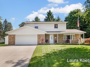 5143 Wembley Ct SW, Wyoming, MI 49509