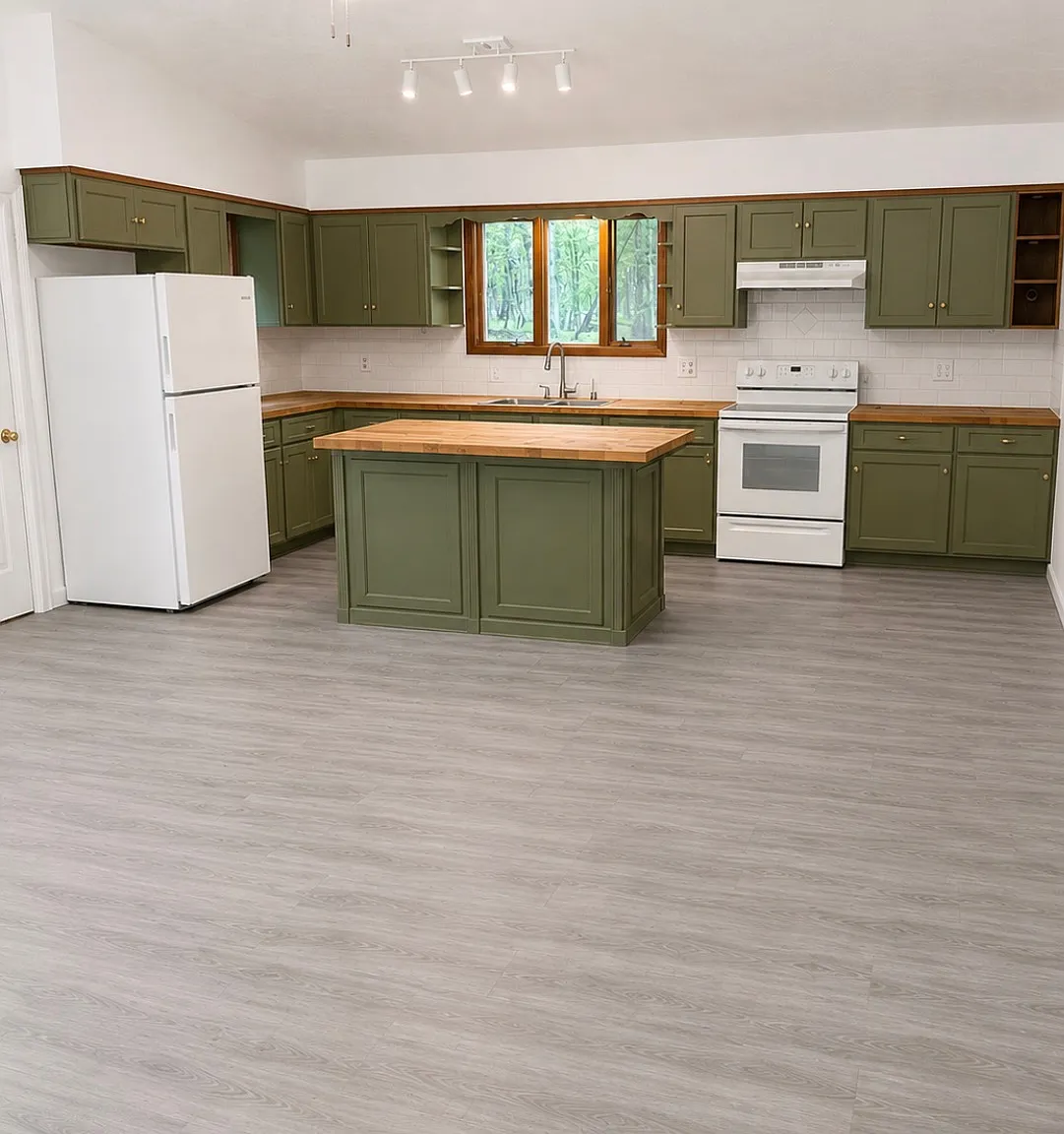3 bed, 1200 sqft, $2,200 — Photo 2