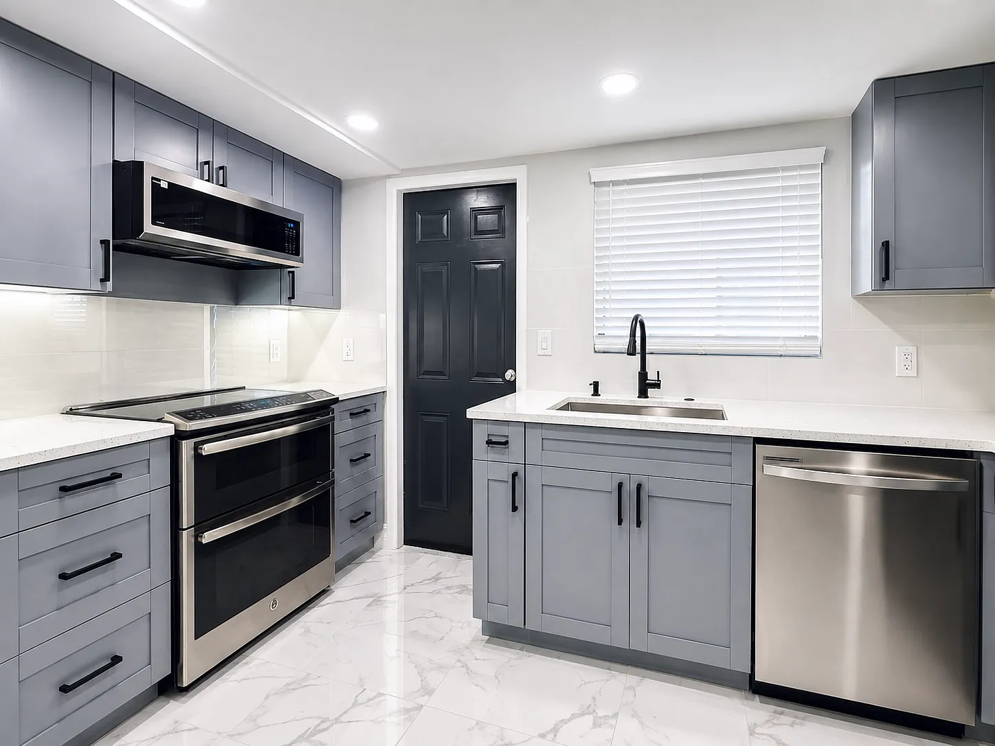 2 bed, 1024 sqft, $1,800 — Photo 3