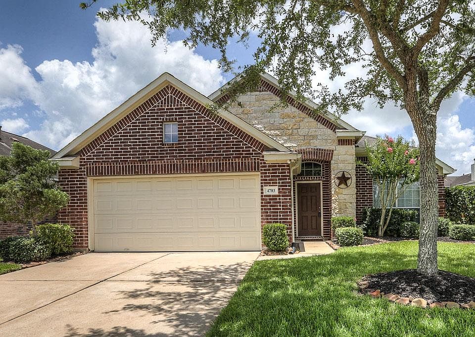 2nd image of 4703 Cedar Hill Dr