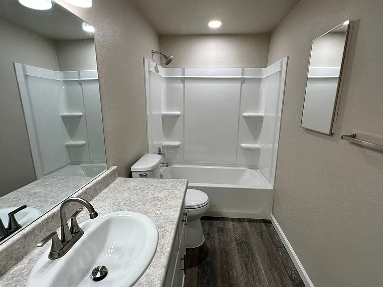 Merit Manor Apartments — Photo 11