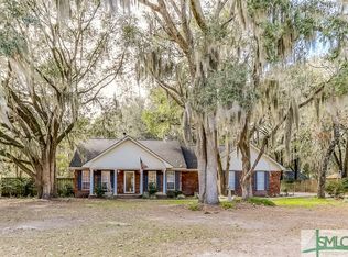 124 Daytona Dr, Bloomingdale, GA 31302