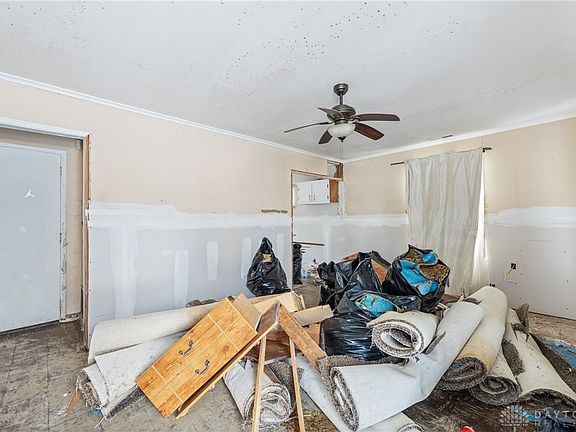3rd image of 3356 Forent Ave