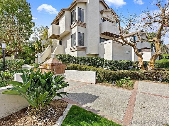 2nd image of 2714 Ariane Dr Unit 18