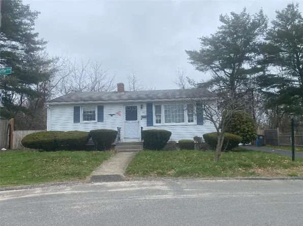 39 Fyffe Ave, Cranston, RI 02920