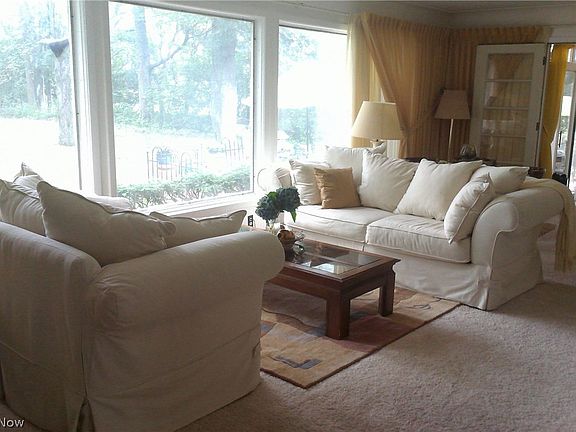 5th image of 2295 Lee Blvd