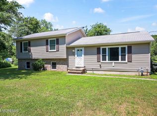 353 Pfister Rd, Jackson, NJ 08527