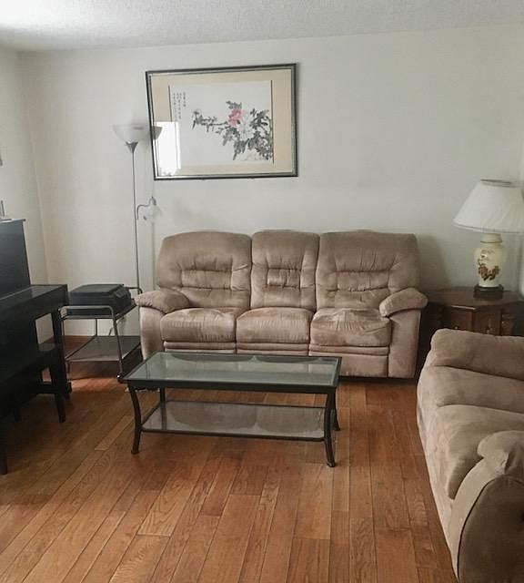 2nd image of 4312 Manzanita