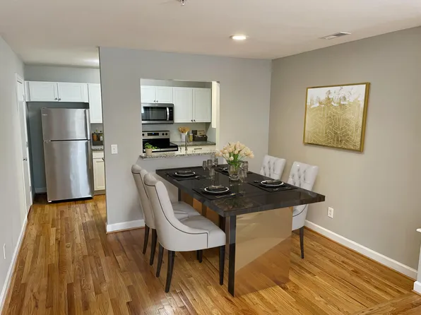 1700 Lombardy Cir, Charlotte, NC