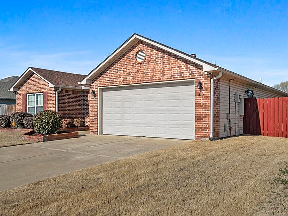 5th image of 12115 Amaranth Dr